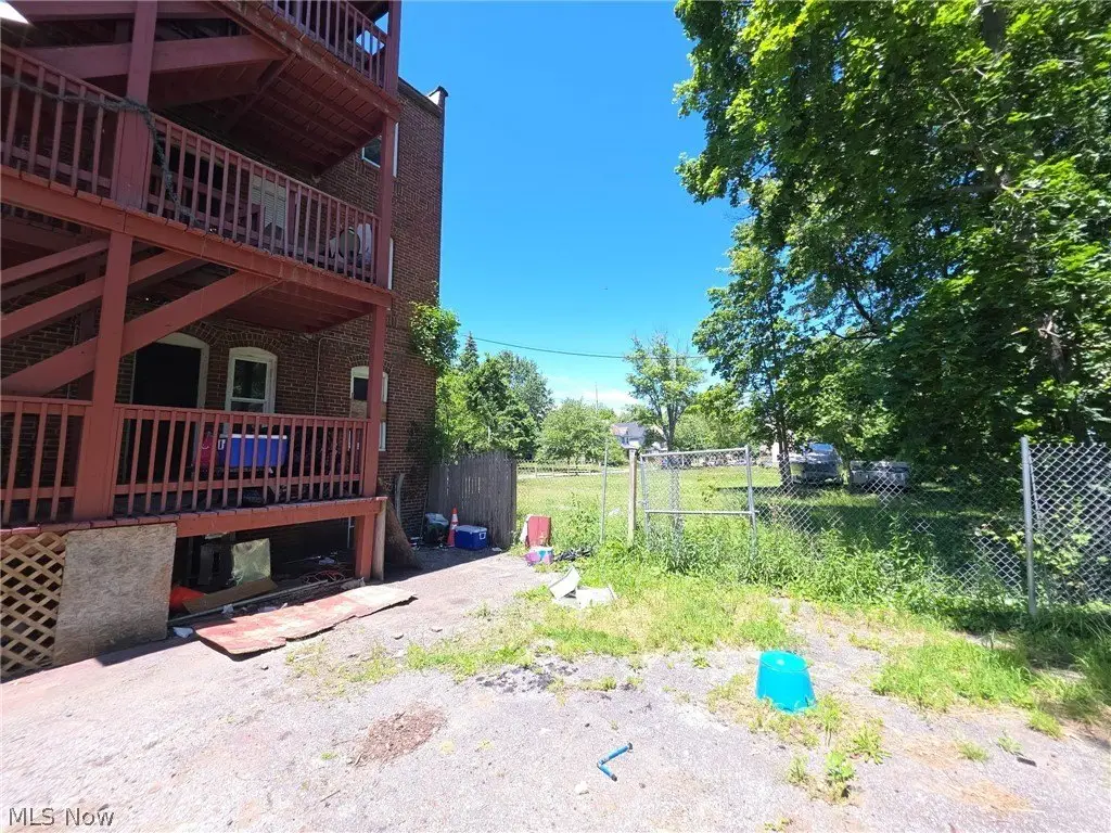 Picture 4
