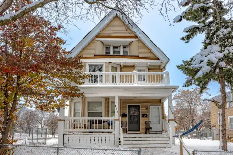 Milwaukee Duplex Near Metcalfe Park