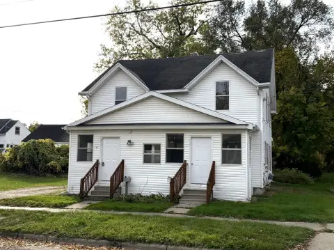 Duplex with Separate Utilities