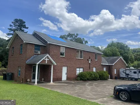 Two-Story Building in Thomaston, GA