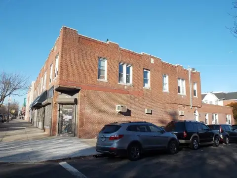 Mixed-Use Building in Glendale, NY