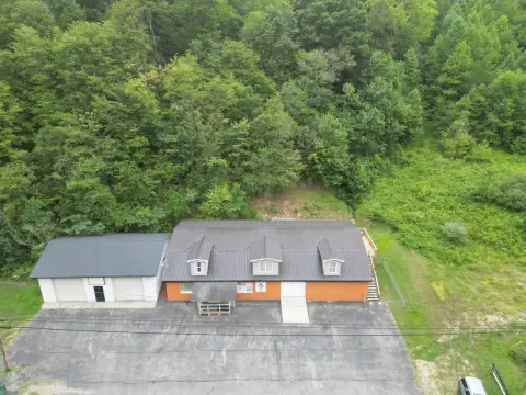 Multi-Use Commercial Property Auction