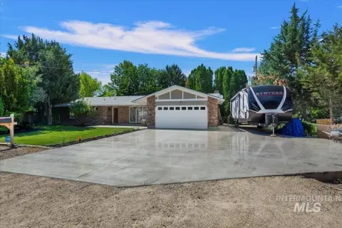 Remodeled Single-Level Home with Pool