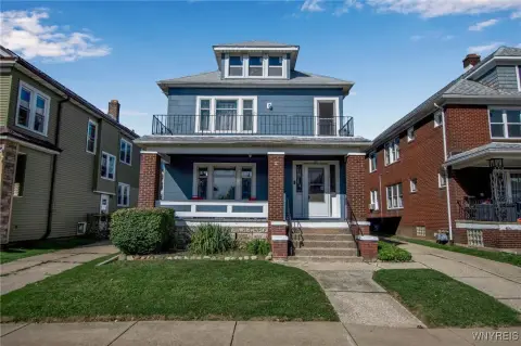 Charming Buffalo Duplex with Updates