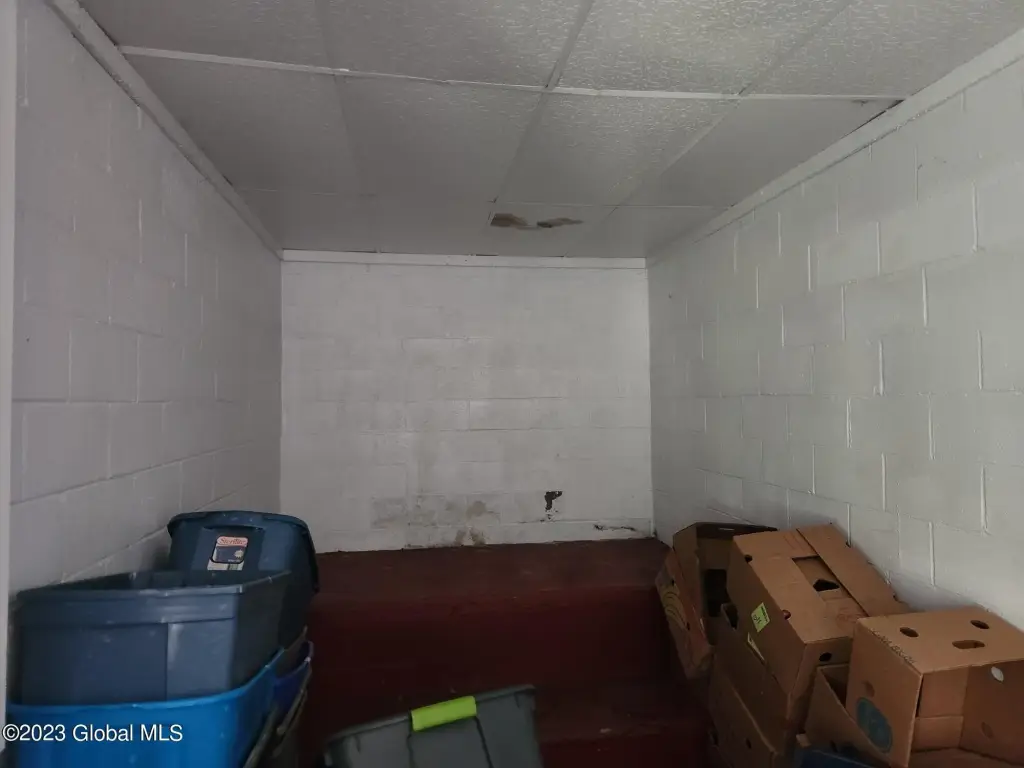 Picture 19