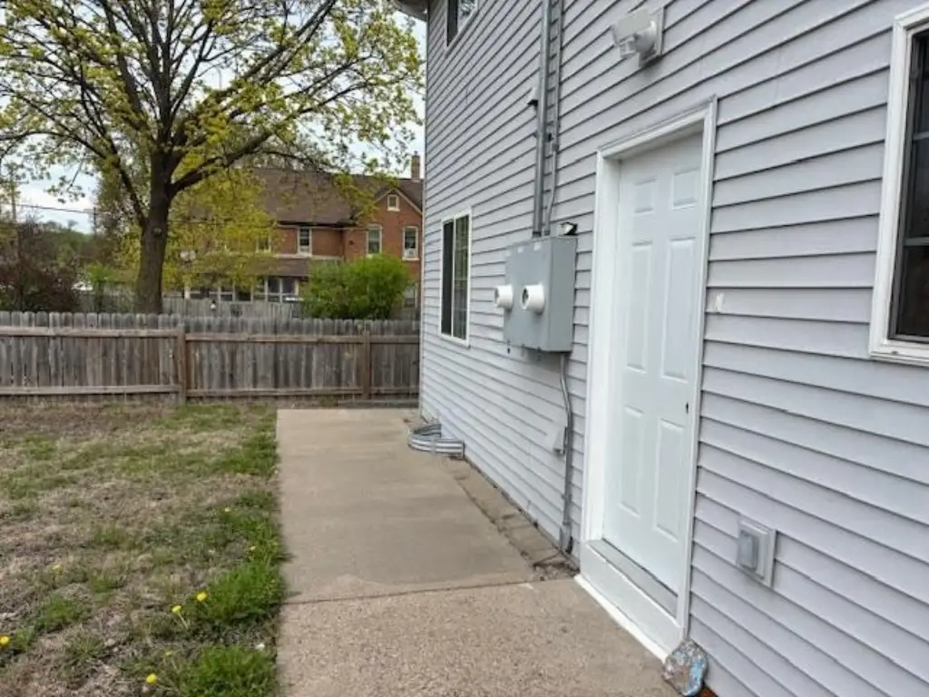 Picture 7