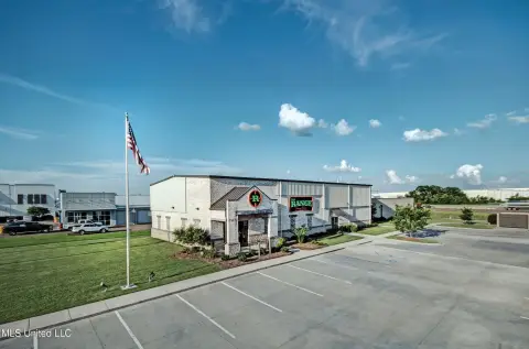 Retail Building With Shooting Range