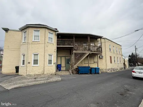 Mixed-Use Property with Liquor License