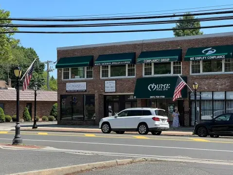 Greenlawn Retail Space on Broadway
