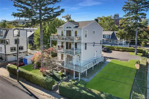 Updated Triplex by Hudson River