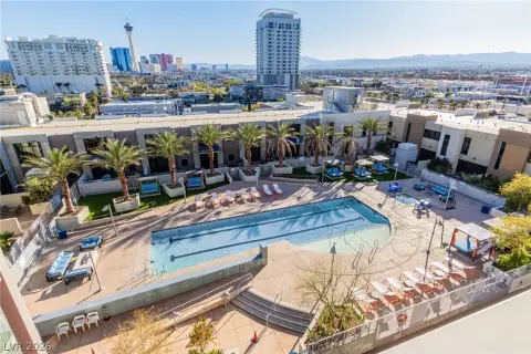 Downtown Las Vegas High-Rise Residence