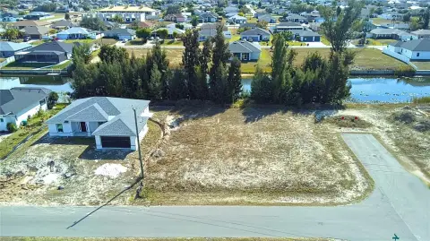 Waterfront Lot on Hermosa Canal