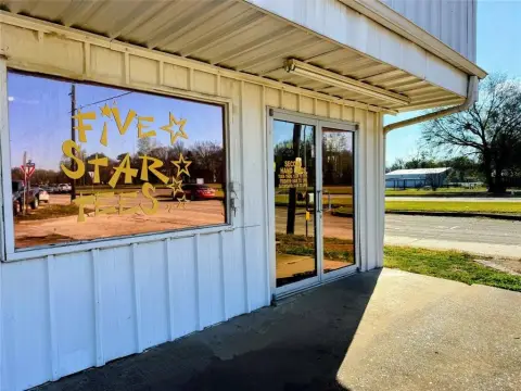 Commercial Property Near Hwy 82