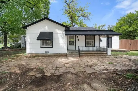 Renovated Duplex Near Downtown Fort Worth