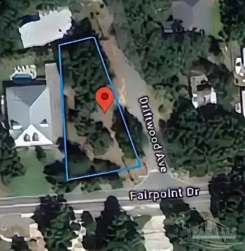 Cleared Corner Lot in Gulf Breeze