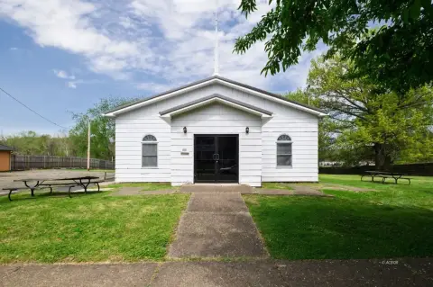 Gallipolis Commercial Building For Sale