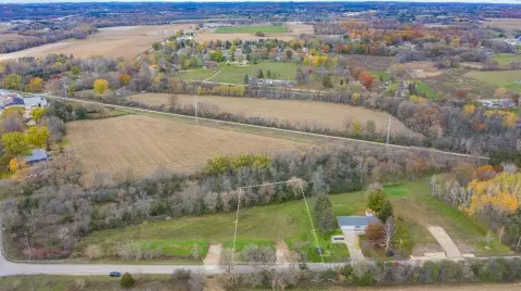 Residential Land in West Bend