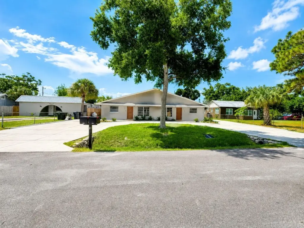 3770 50Th Ave N, St Petersburg, FL 33714