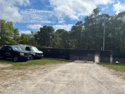 Brookhaven Commercial Vehicle Storage Space