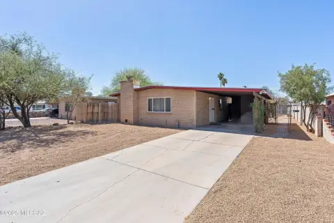 Tucson Duplex with Rental Income