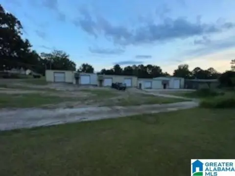 Multi-Tenant Industrial Building For Sale