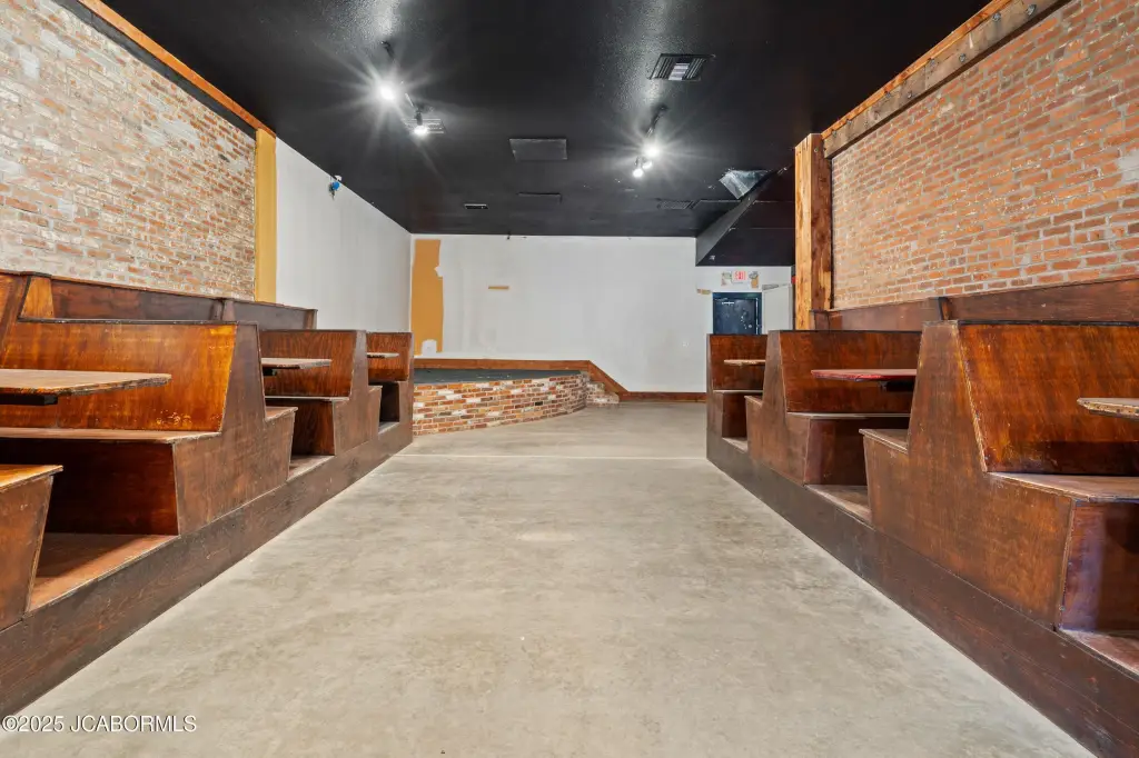 Picture 16