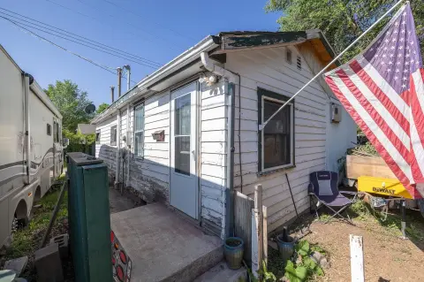 Duplex Opportunity Near Schools