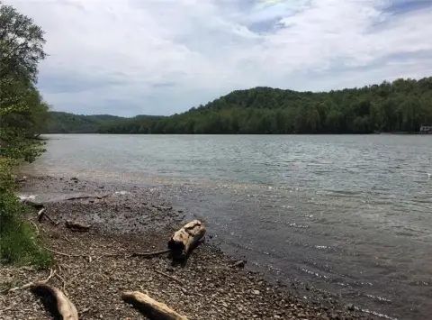 Riverfront Farmland in Fayette County