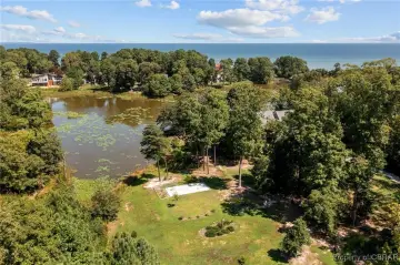 Waterfront Lot in Harbour Point