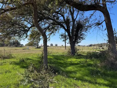 5 Acres in Rosebud, TX