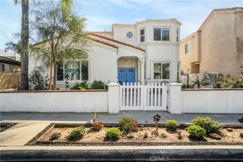 Huntington Beach Triplex Opportunity