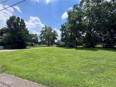 Prime Corner Lot in Marietta