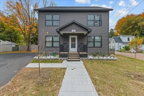 Duplex with Accessory Apartment