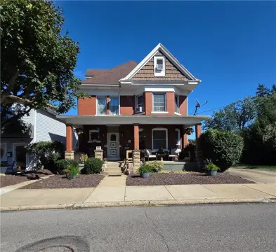 Triplex with Detached Garage