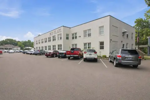 28-Unit Apartment Building