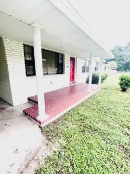 Mixed-Use Property in Valrico, FL