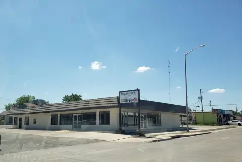 Del Rio Retail Space