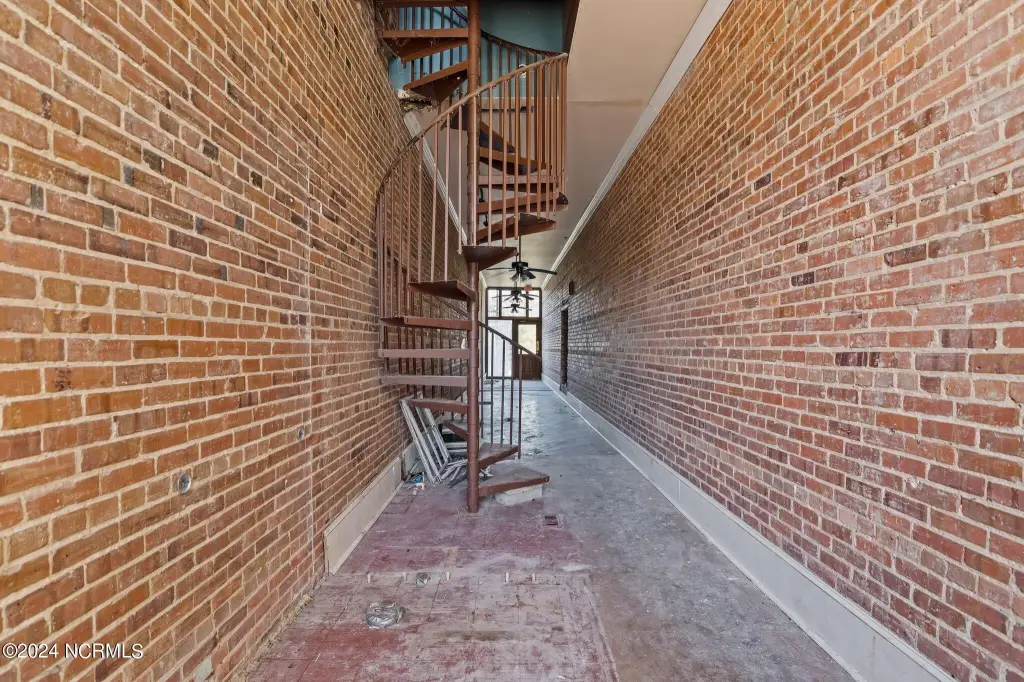 Picture 5