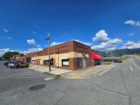 Chatsworth Commercial Property For Sale