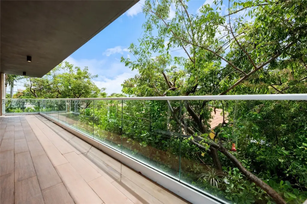 Picture 23