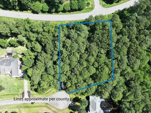 Residential Land in Quiet Neighborhood