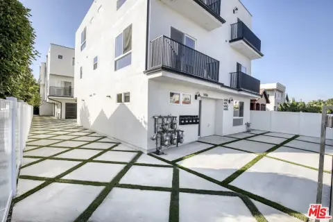 New Construction Multifamily in Hollywood