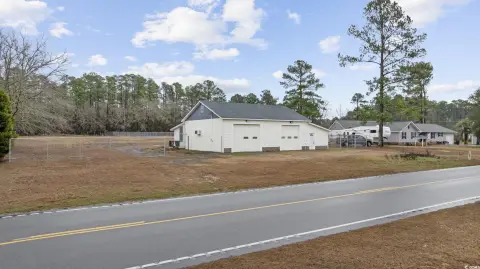 Renovated Live-Work Space on Acreage