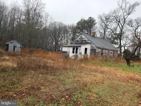 Gumboro Land with Development Potential