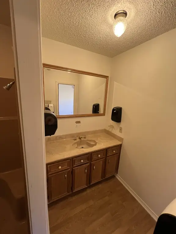 Picture 30