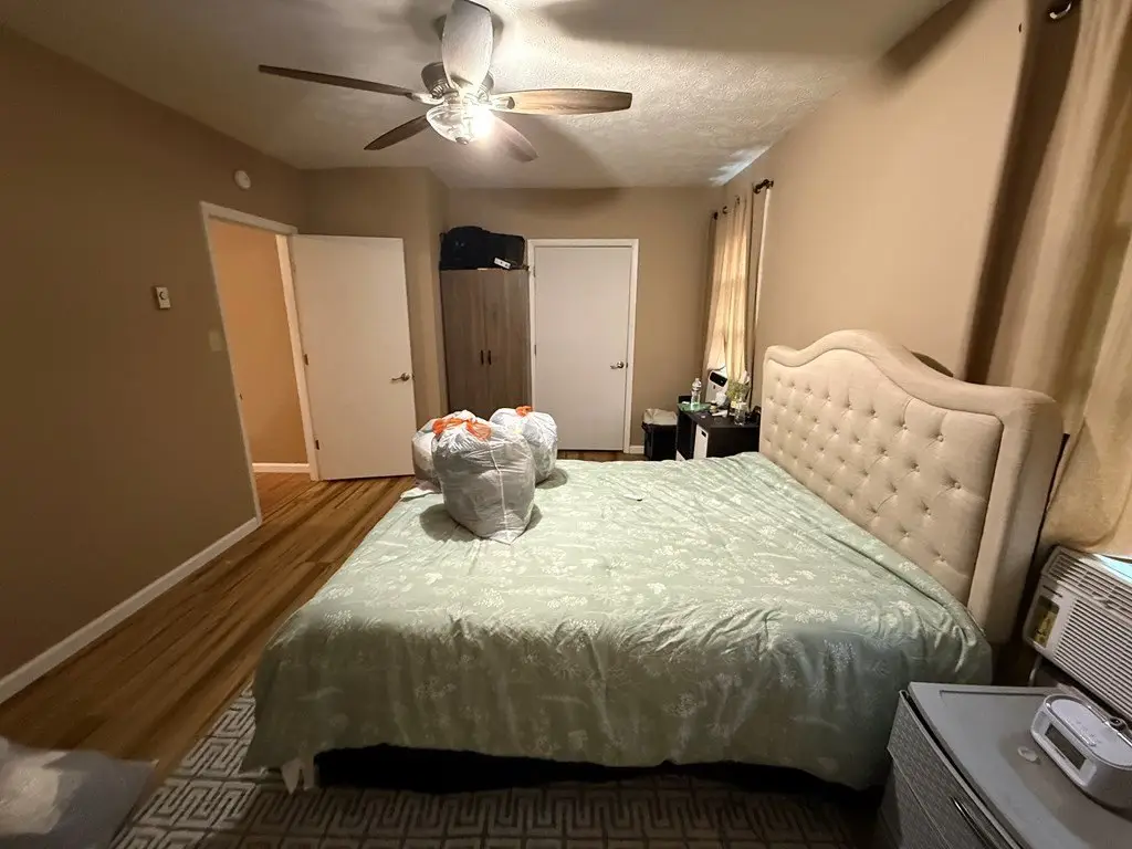Picture 37