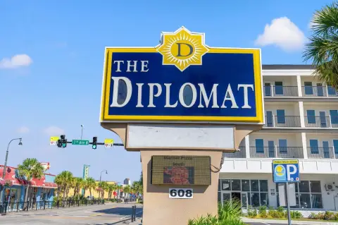 Oceanfront Hospitality Property with Restaurant