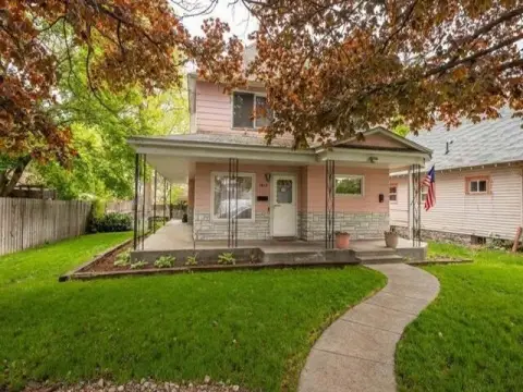 Spokane Duplex with Flexible Options