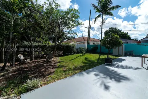 Duplex with Front Porch
