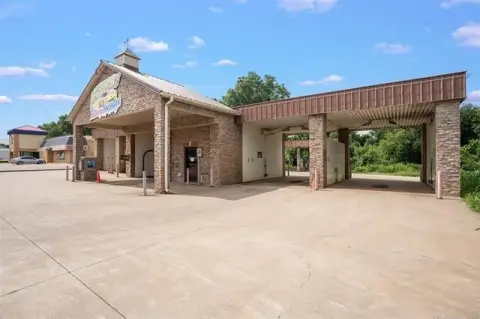 Route 66 Commercial Land